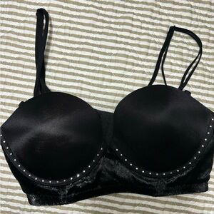 NWOT Victoria Secret 32D Bra Very Sexy Black Velvet Shimmer Studded Rhinestone